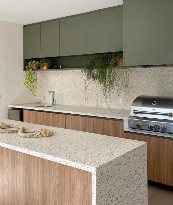 Quartz surfaces